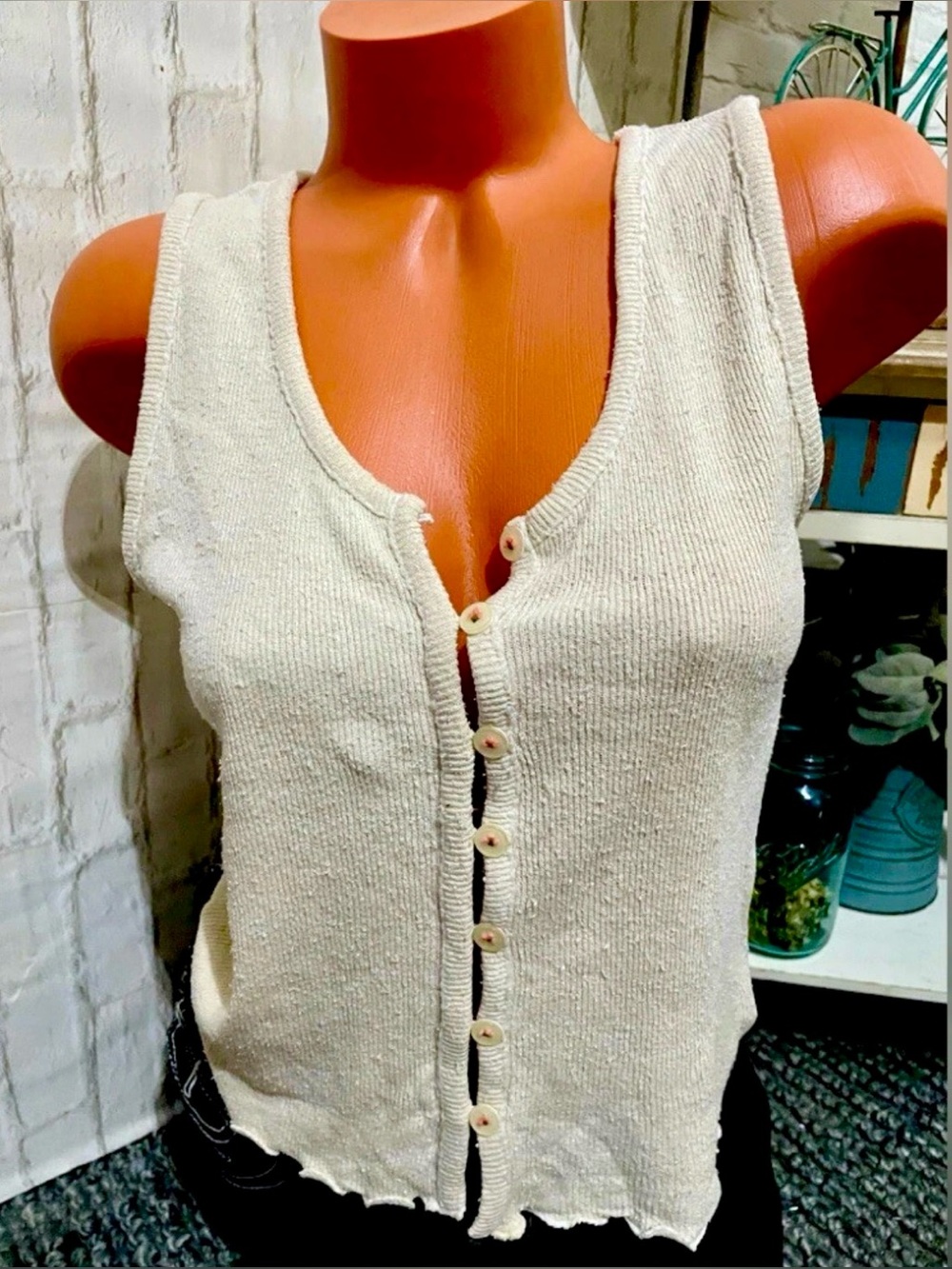 Women’s JONATHAN MARTIN  Silk Embroidered Button Tank Top Sweater L NEW